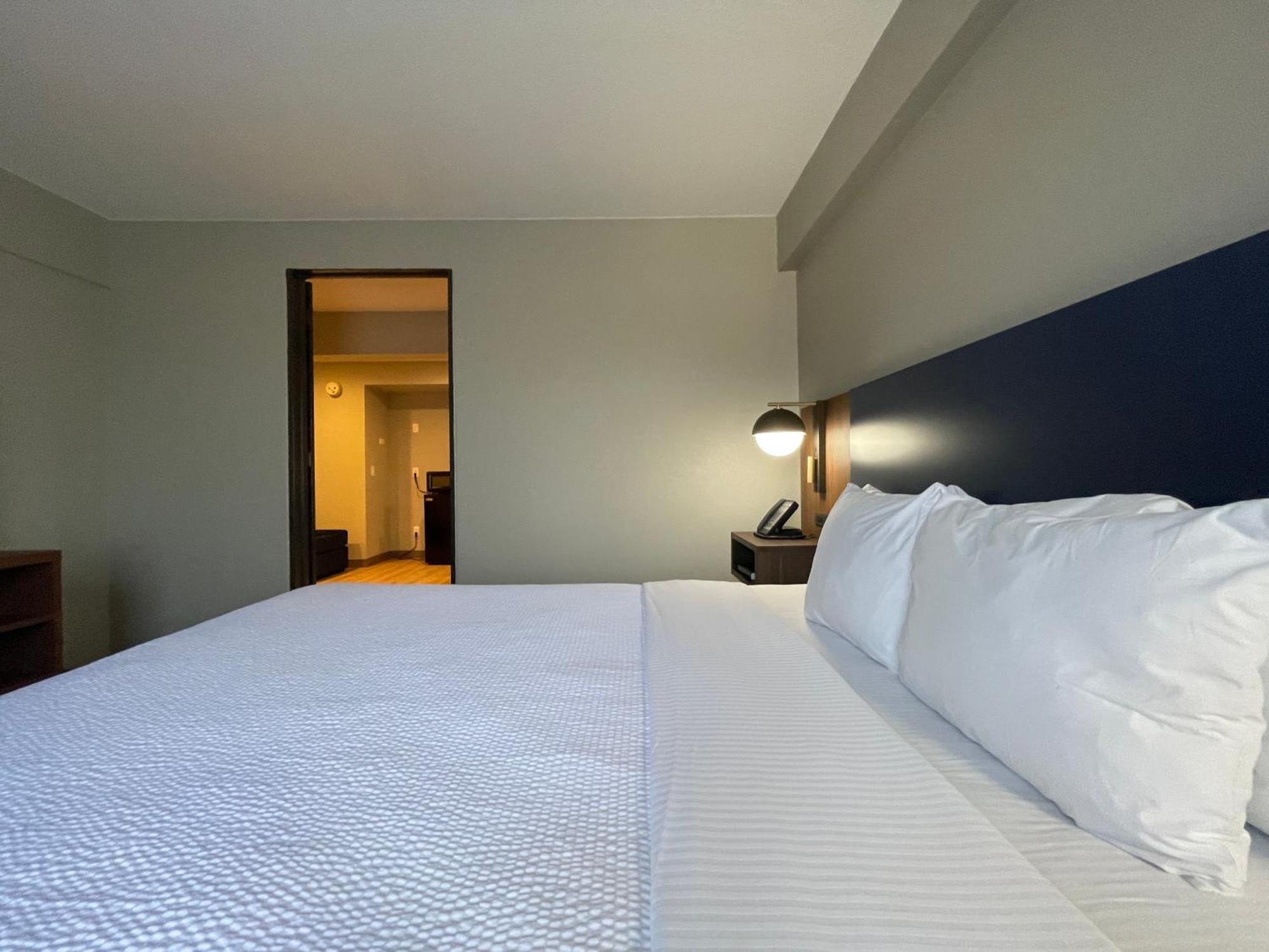 La Quinta By Wyndham Dallas Dfw Airport North Irving Exterior photo