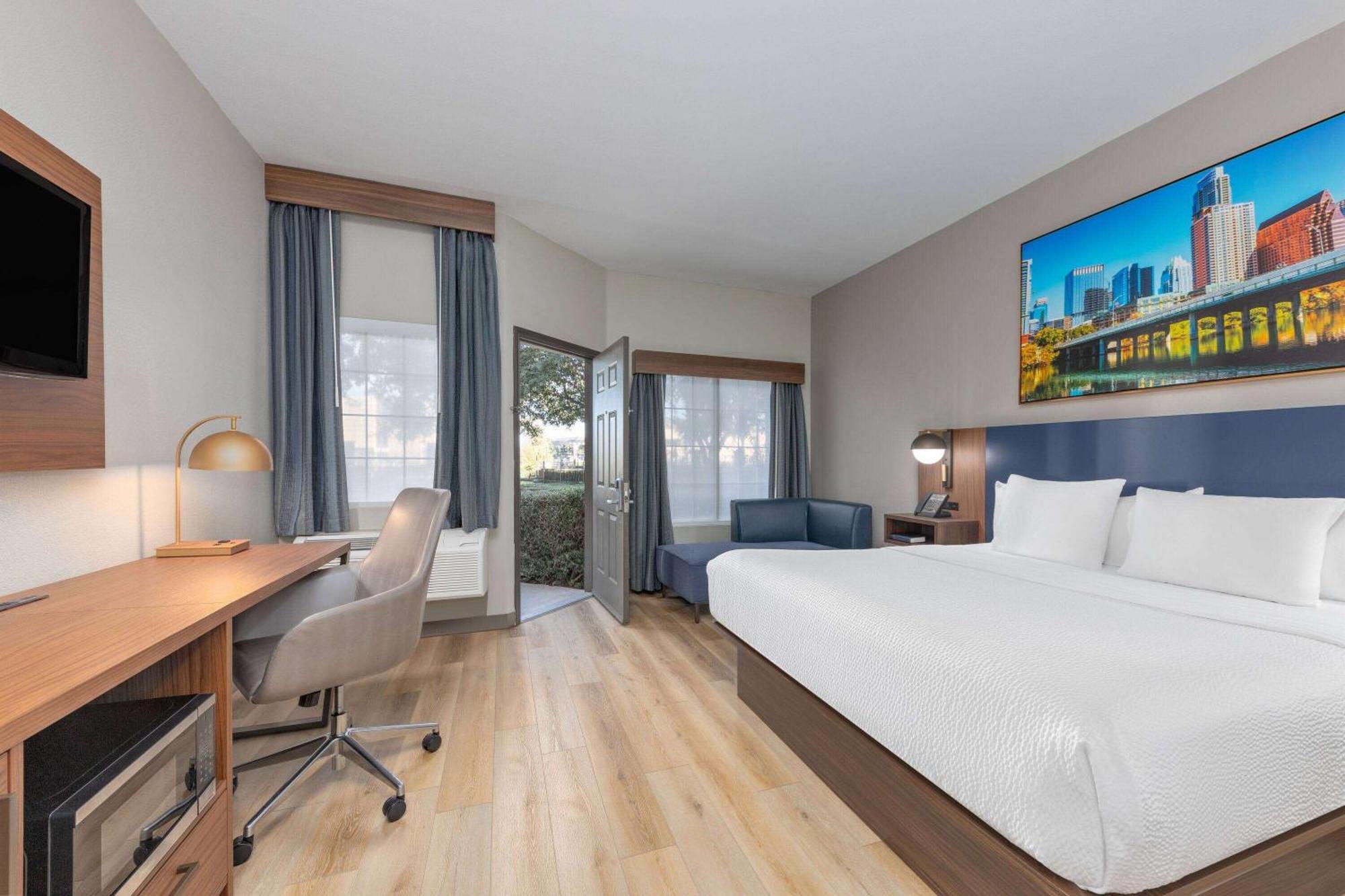 La Quinta By Wyndham Dallas Dfw Airport North Irving Exterior photo