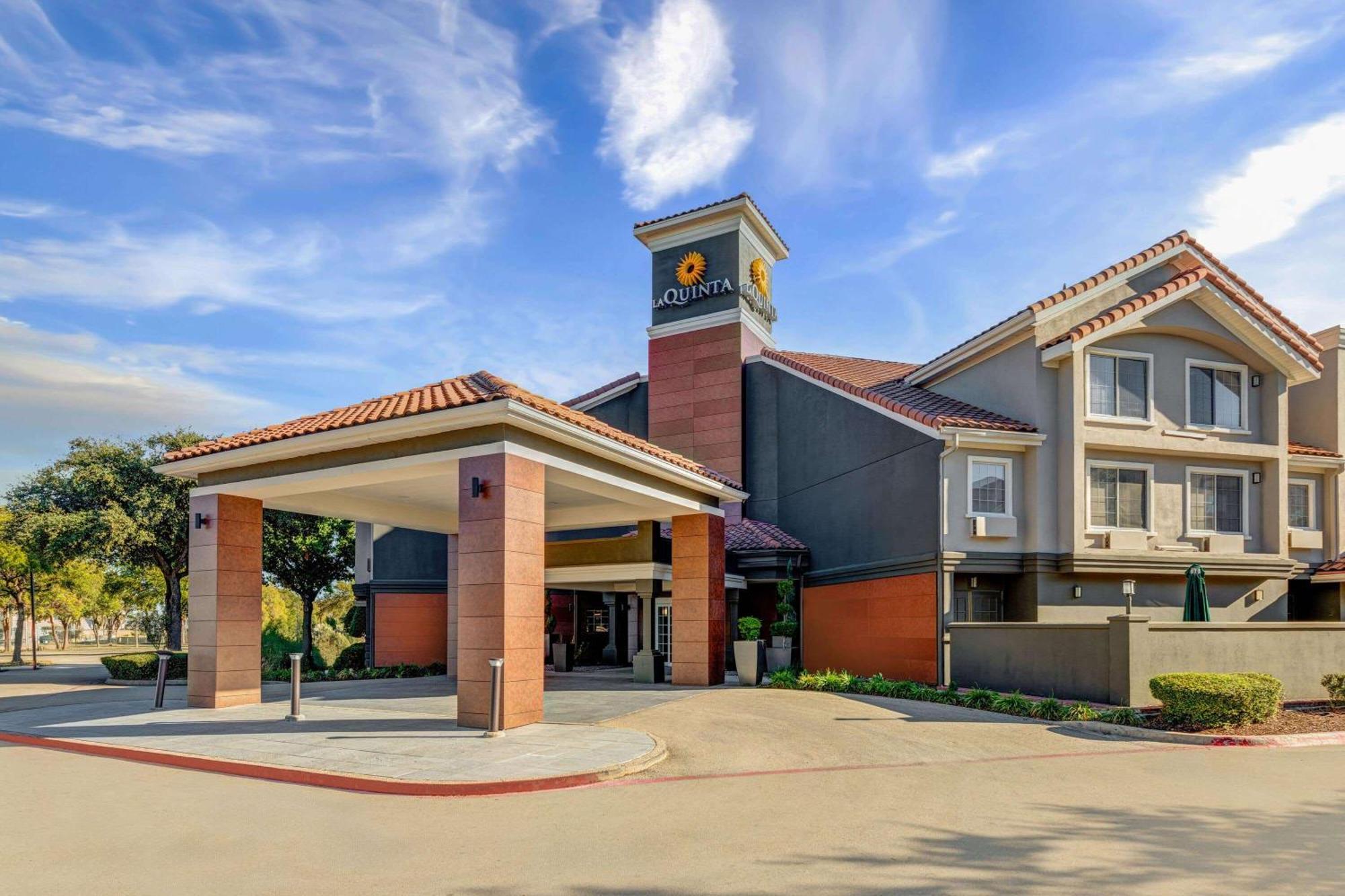 La Quinta By Wyndham Dallas Dfw Airport North Irving Exterior photo